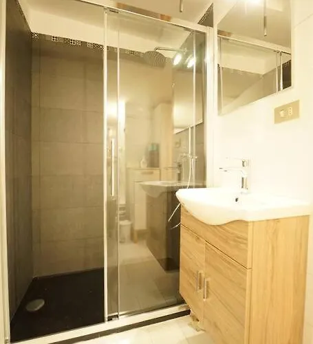 Attico In Centro A Cinquanta Metri Dal Mare Apartamento